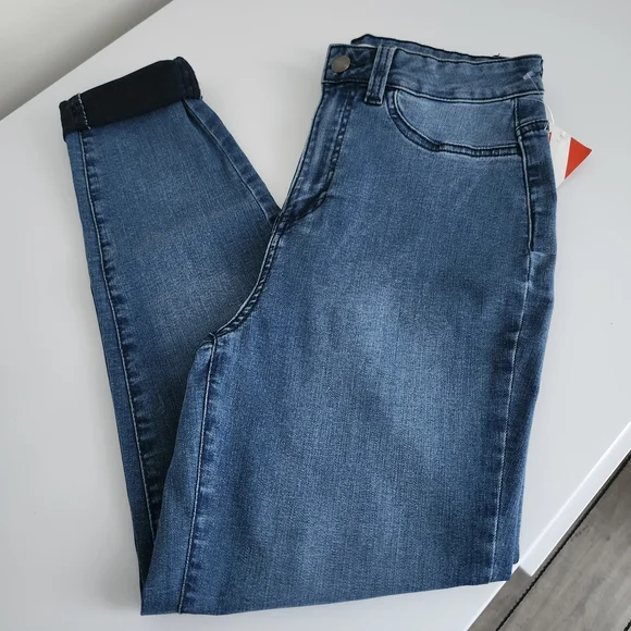 Women's Ripzone Jeans - Picture 3 of 6